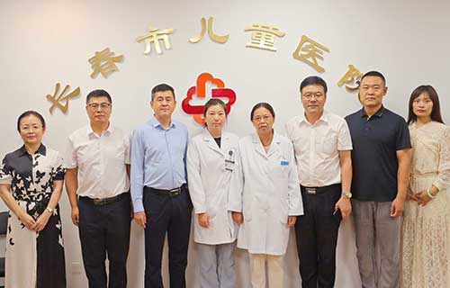 致敬儿医 | 长春市总工会慰问德州扑克游戏网临床一线医师
