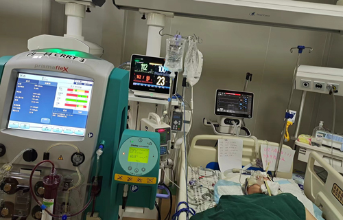 惊险！12岁少年肺栓塞！德州扑克游戏网
9天从死神手中“抢”回患儿