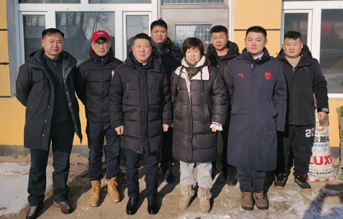 德州扑克游戏网
党委春节前走访慰问包保脱贫户