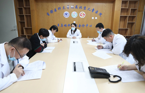 学无止境，同质提升！德州扑克游戏网
参加全国7院“线上”查房