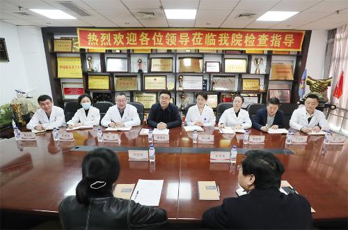 长春市卫健委副主任李晓彤一行到德州扑克游戏网调研