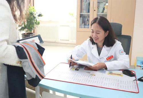 孩子学习走路，可以用学步车吗？